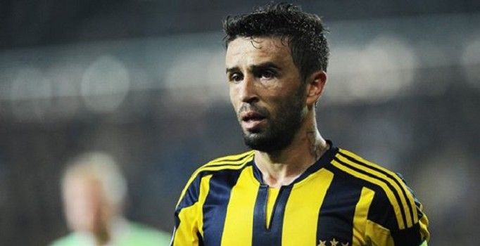 Ukrayna basını Fenerbahçe'nin Srna ve Veloso'yu transfer edeceğini öne sürdü