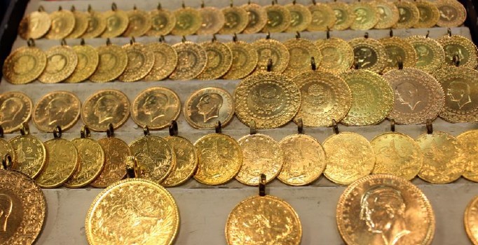 Altının gramı yeni haftaya düşüşle başladı