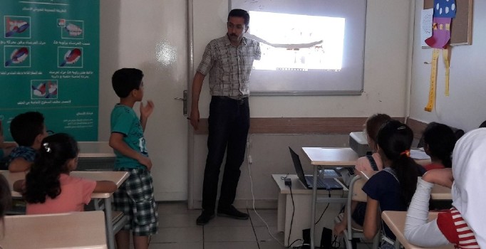 Suriyeli çocukları gülümseten proje