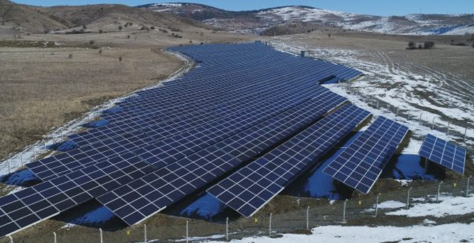 CW Enerji güneş panelleri ERGO'ya emanet