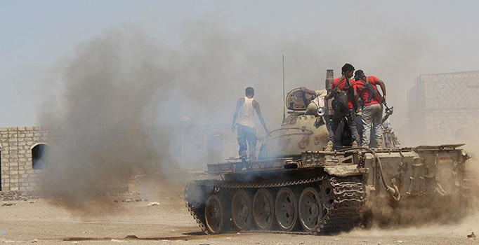 Yemen ordusu stratejik tepeyi ele geçirdi, 22 Husi militanı öldürdü