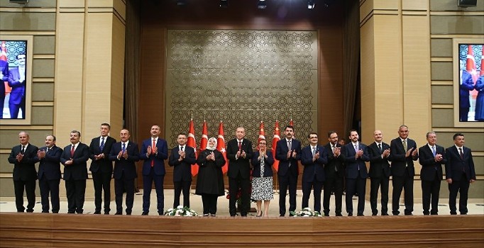 Yeni kabine, bugün ilk defa toplanıyor
