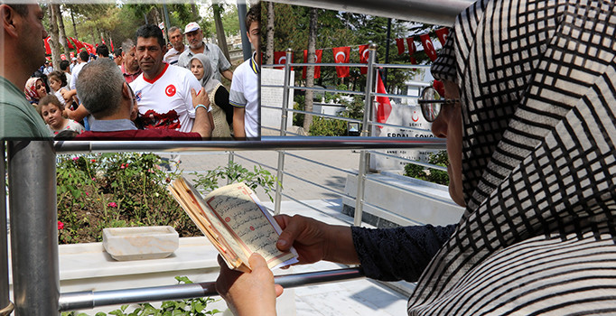 Ömer Halisdemir dualarla anıldı