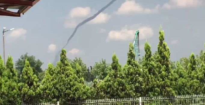 İstanbul Tuzla'da hortum