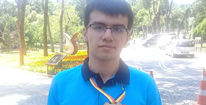 Lise öğrencisinden uluslararası matematik başarısı