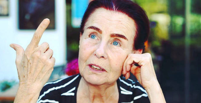 Fatma Girik'e yıllardır kâbus yaşatan hayranı yargılanmaya başladı