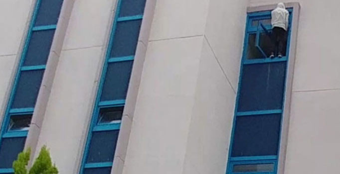 Ankara Üniversitesi'nde intihar girişimi