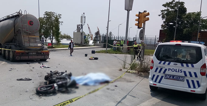 Üsküdar'da trafik kazası : 1 ölü