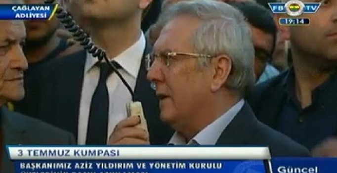 Fenerbahçe Başkanı Aziz Yıldırım Çağlayan Adliyesi'nde taraftarlara seslendi