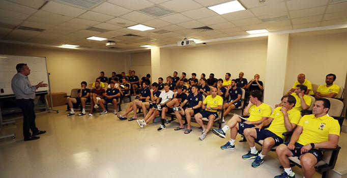 MHK'dan 3 takıma VAR eğitimi