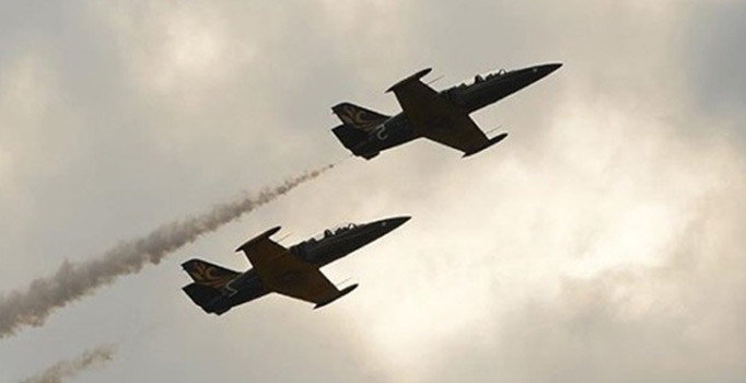 İsrail uçakları Gazze'de lunapark yakınını bombaladı