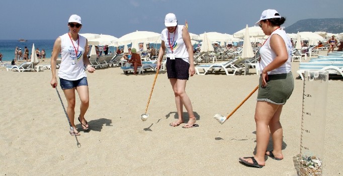 Alanya plajına sahip çıkıyor