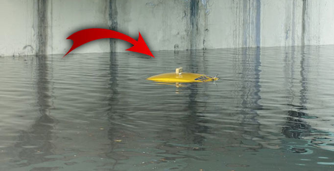 Son dakika! İstanbul sağanağa teslim: Araçlar suya gömüldü