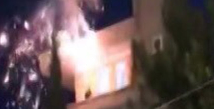 Düğünde facia...Havai fişek elinde patladı, yüzü parçalandı