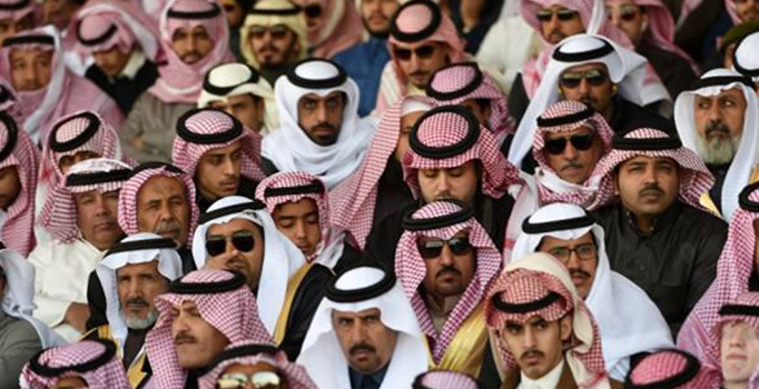 Gözaltılardan korkan Suudiler yurt dışına kaçıyor!