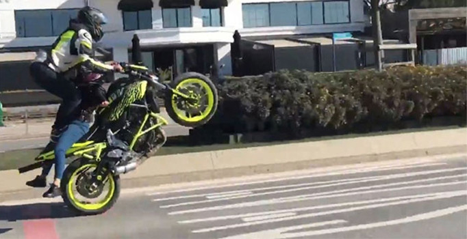 Kız arkadaşının canını hiçe saydı