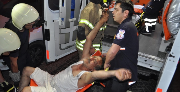 Yangından kurtuldu, "Yaşıyor muyum" diye sordu