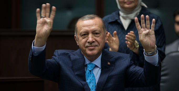 On binlerce kişi #WeAllErdoğan tweeti attı