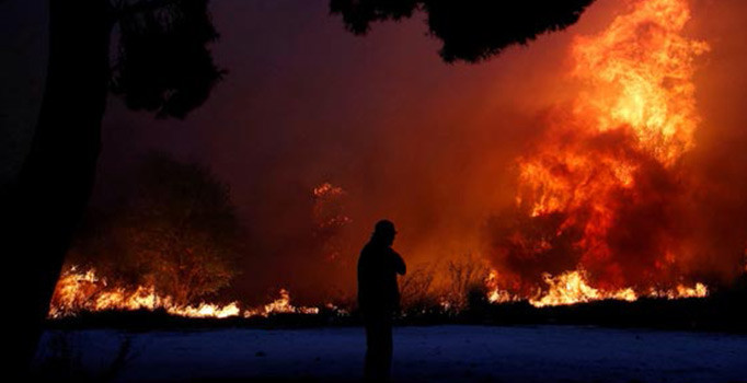 Yunanistan'daki yangında hayatını kaybedenlerin sayısı 91'e yükseldi
