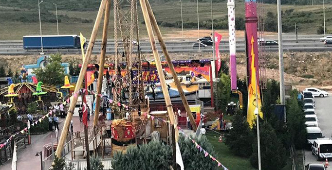 Pendik'te lunapark faciası: 1 ölü