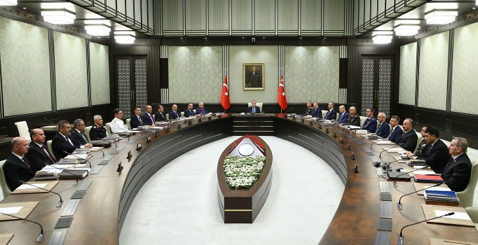 Yeni sistemin ilk MGK toplantısı başladı