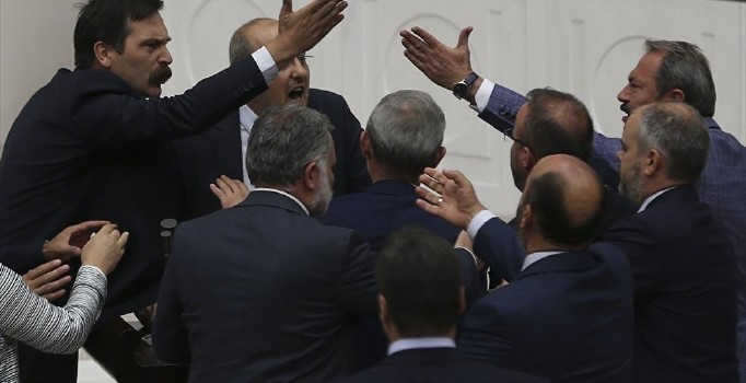 HDP'li Erkan Baş'a Cumhurbaşkanına hakaretten soruşturma