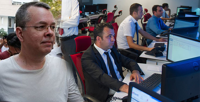 ABD'li rahip Brunson'a sıkı takip