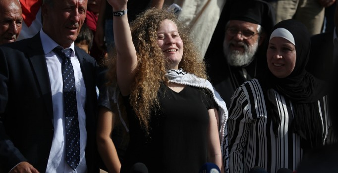 Cesur kız kimleri korkuttu?