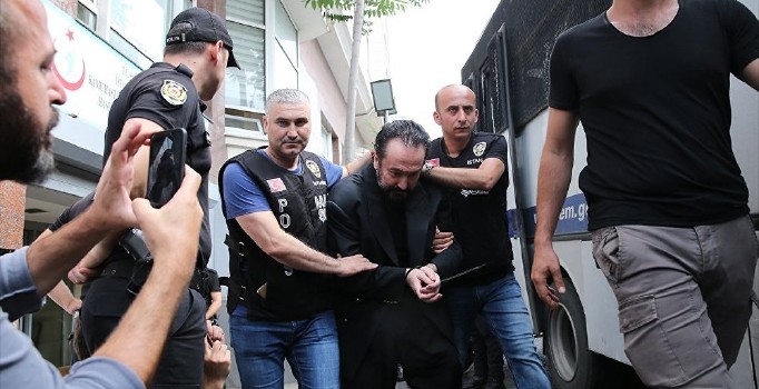 Adnan Oktar davasında 91 sanığa tahliye