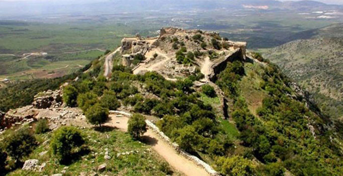 İsrail Golan tepelerine saldırdı: 7 yaralı