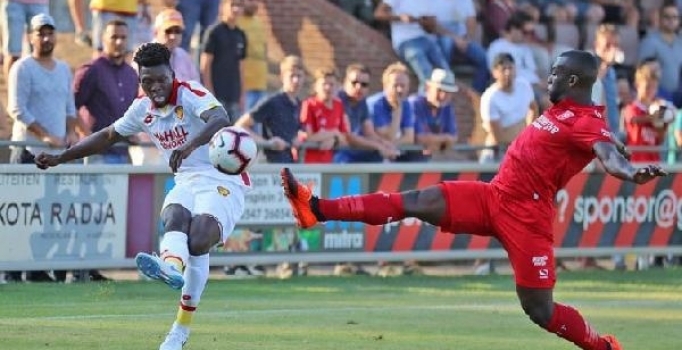 Göztepe'de Titi imzalayacak