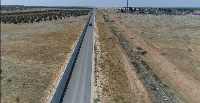 Suriye sınırına yapılan duvarlarda sona gelindi