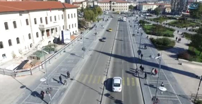 Sivas’ta esnaf bedellileri bekliyor