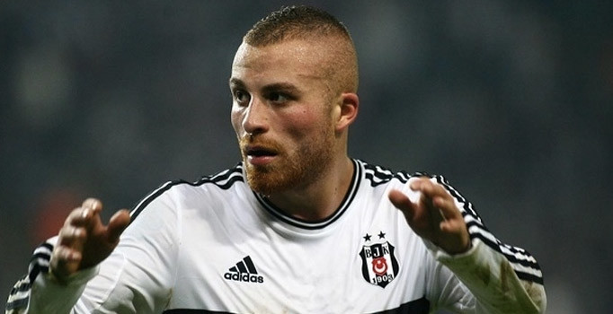 Beşiktaş’ın futbolcusu Gökhan Töre'yi vuran zanlı yakalandı
