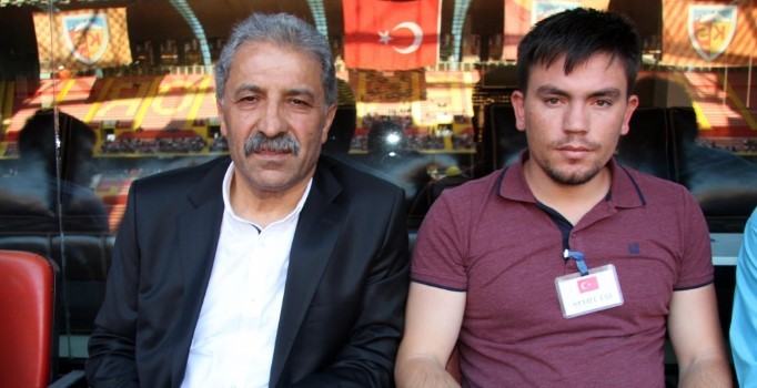 Eşi ve oğlu şehit olan astsubay: Teröristleri sevindirmeyeceğiz