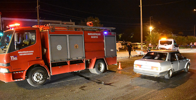 Manisa'da trafik kazası: 2 ölü, 1 yaralı
