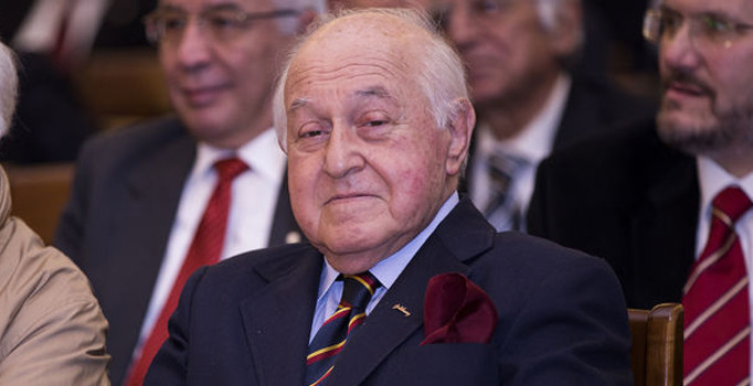 Duygun Yarsuvat: Galatasaray 3 tane çocuğun eline kalmış