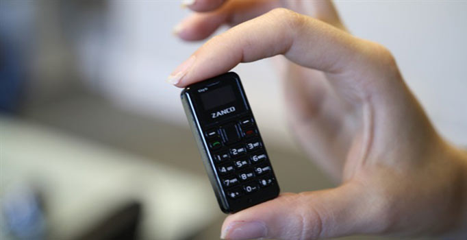Dünyanın en küçük telefonunu ürettiler