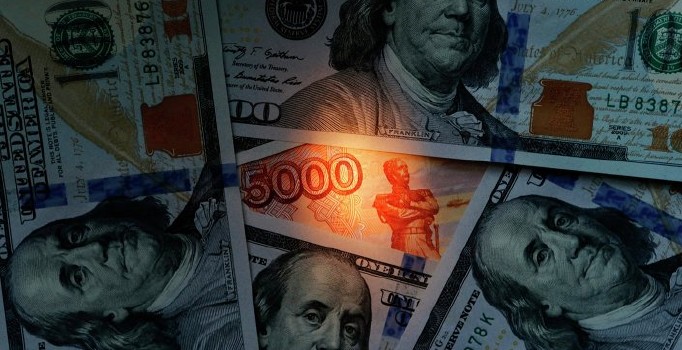 Dolarda yükseliş: 6.31'i gördü