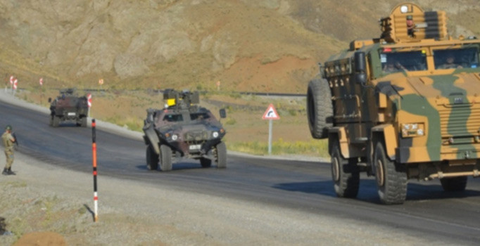 Hakkari'de terör operasyonu: Mühimmat ele geçirildi