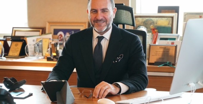 "Şirketlerin döviz borçları acilen TL'ye çevrilmeli"