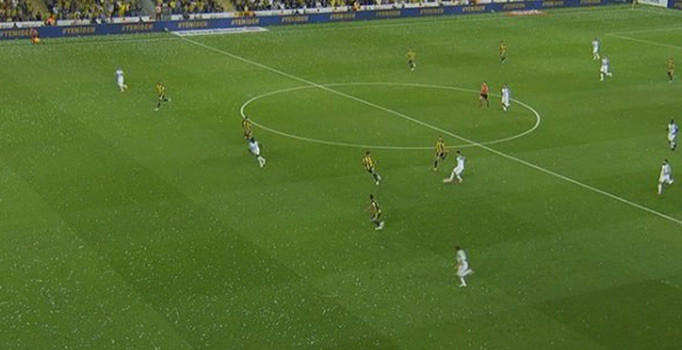 Kadıköy'de önce penaltı, sonra ofsayt!