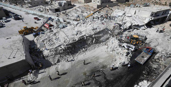 İdlib’te mühimmat deposunda patlama: Ölü ve yaralılar var