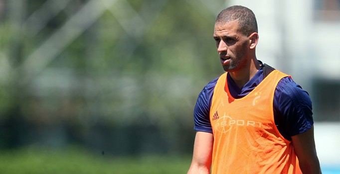 Cezayirli golcü Slimani ilk idmanına çıktı