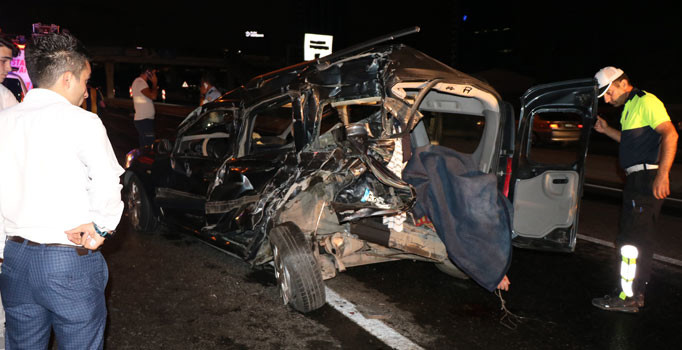 İstanbul'da sabaha karşı feci kaza: 1 ölü, 1 yaralı