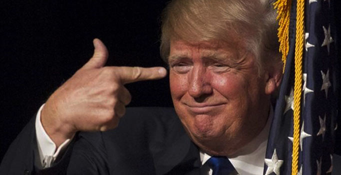 Trump Google'ı hedef aldı: Beni kötü haberlerle gösteriyor