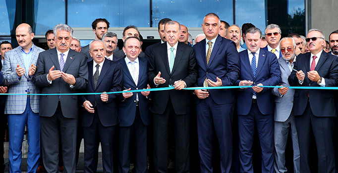 Cumhurbaşkanı Erdoğan, Rize Ramada Oteli'nin açılışını yaptı