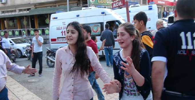 Son dakika: Suriye'den Kilis'e atılan roket camiye isabet etti