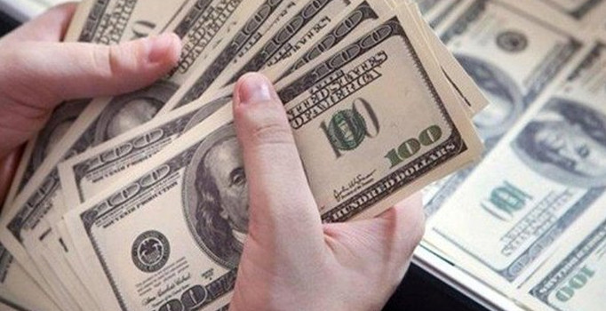 Dolar 5,70'in altına indi