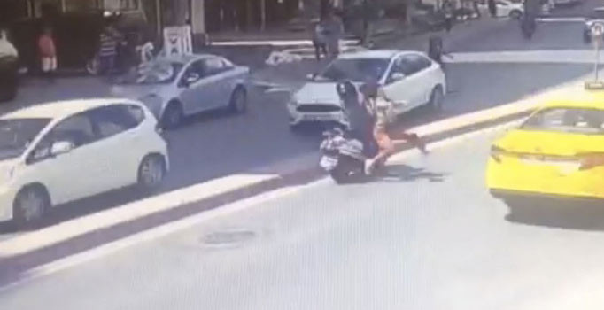İstanbul'da feci kaza! Kadının kafası kırıldı